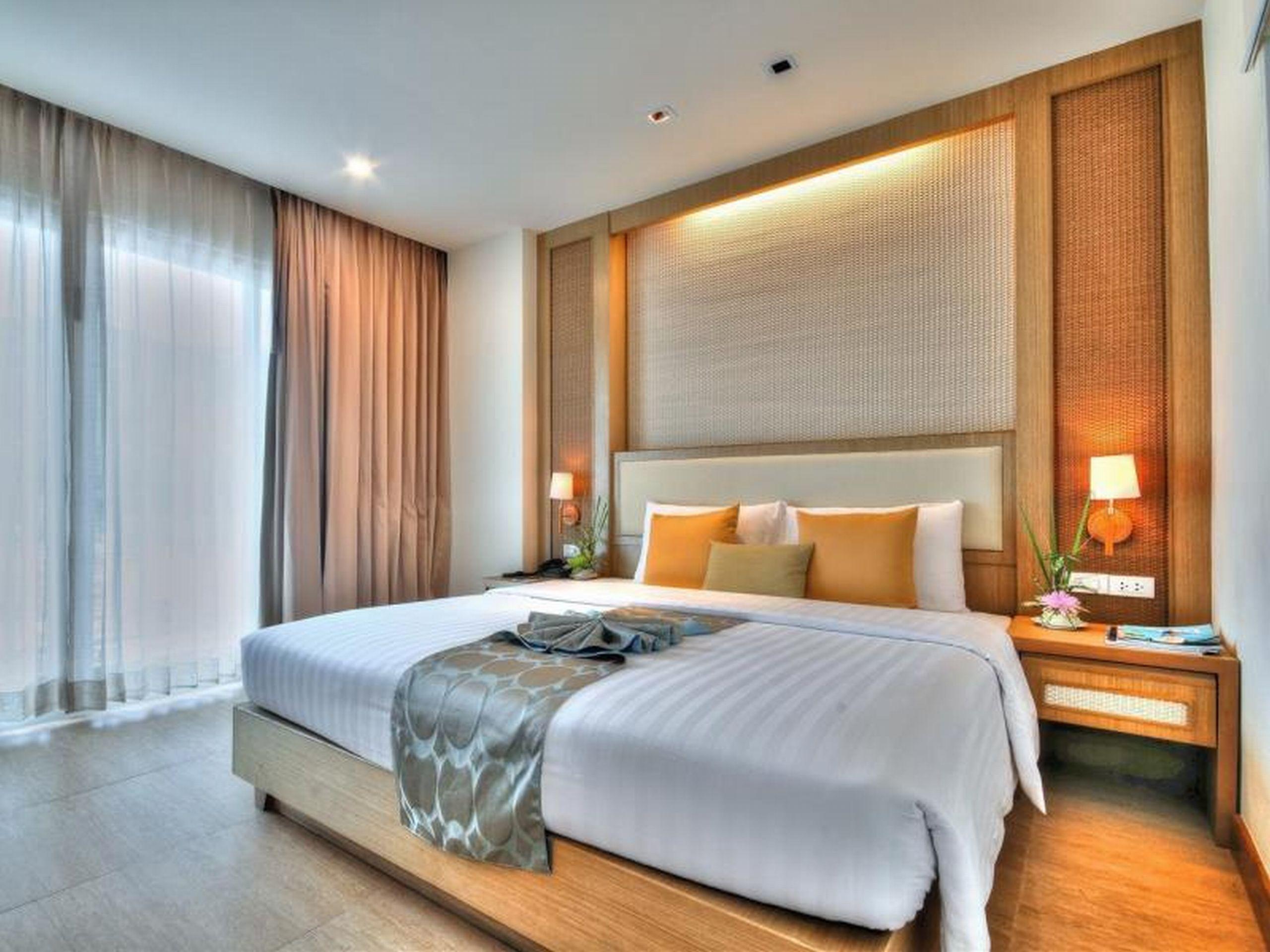 Ashlee Plaza Patong Hotel & Spa Exteriör bild