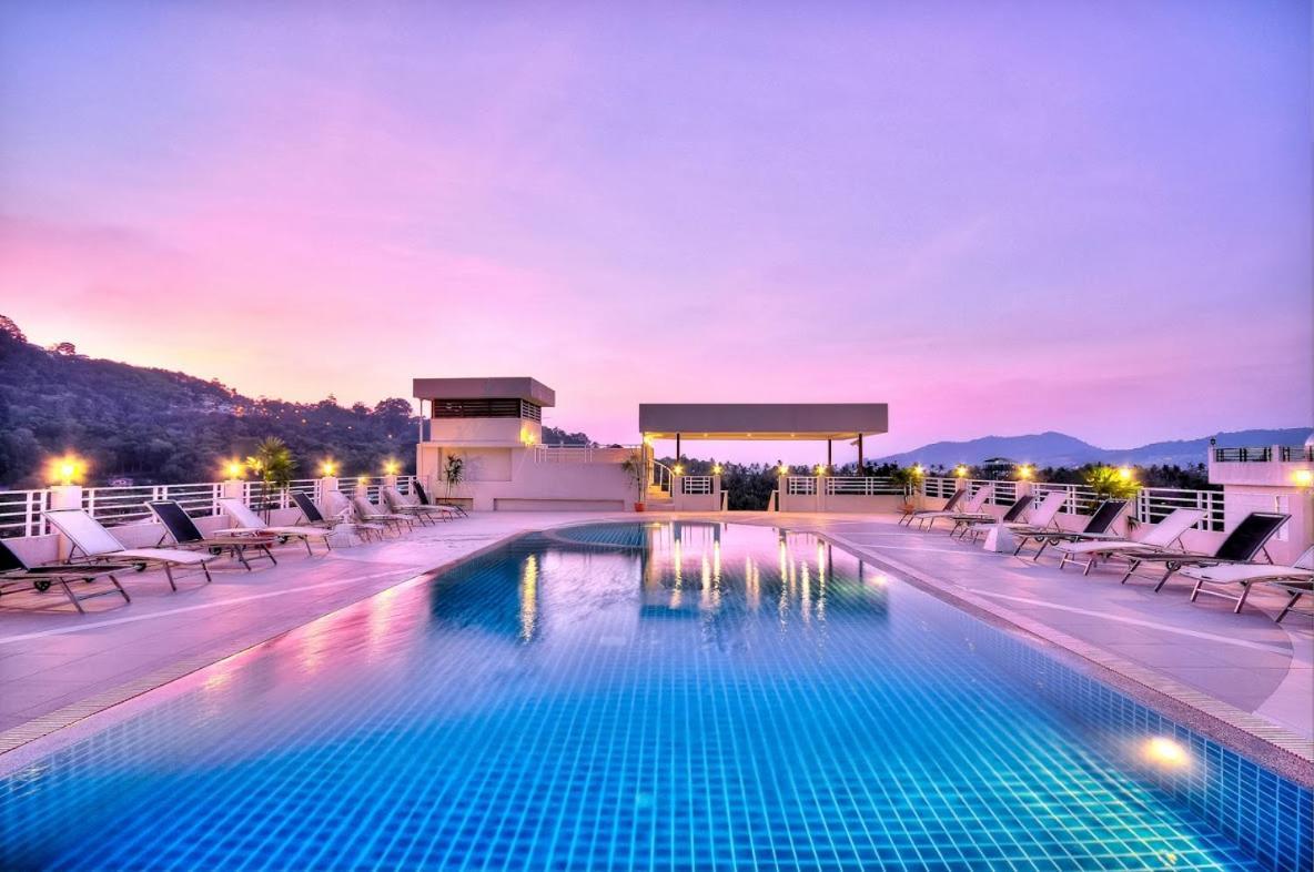 Ashlee Plaza Patong Hotel & Spa Exteriör bild