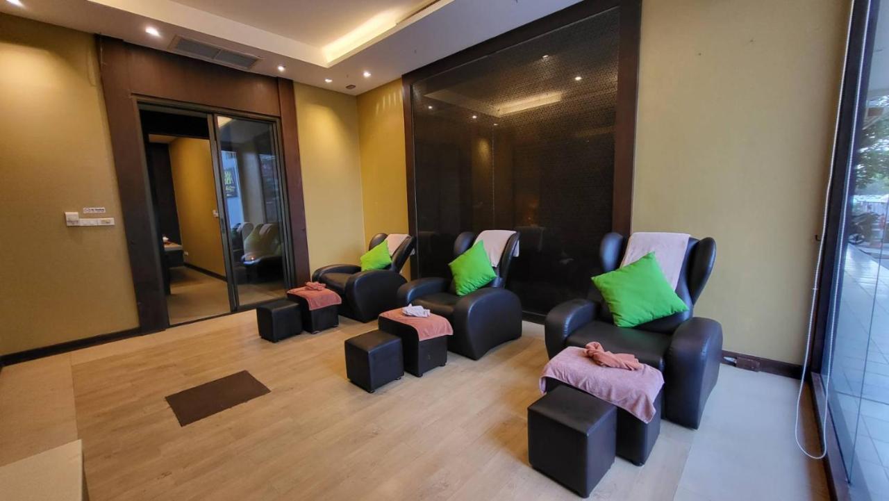 Ashlee Plaza Patong Hotel & Spa Exteriör bild