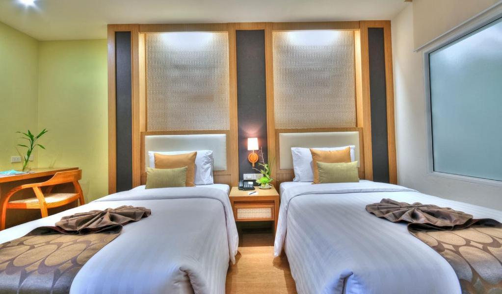 Ashlee Plaza Patong Hotel & Spa Exteriör bild