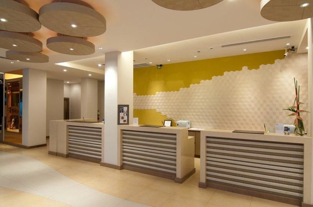 Ashlee Plaza Patong Hotel & Spa Inreriör bild
